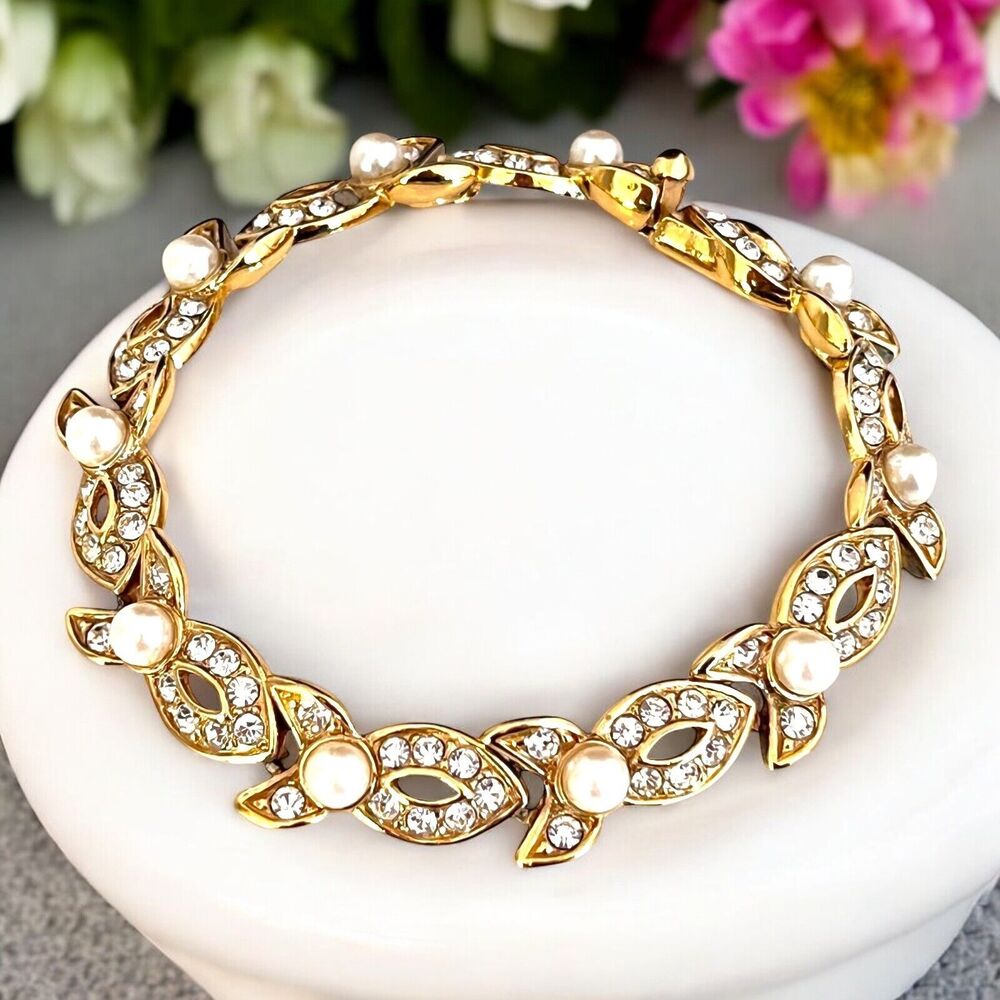 Vintage 1980s Attwood & Sawyer Pearl Crystal Bracelet Gold Tone - 7N